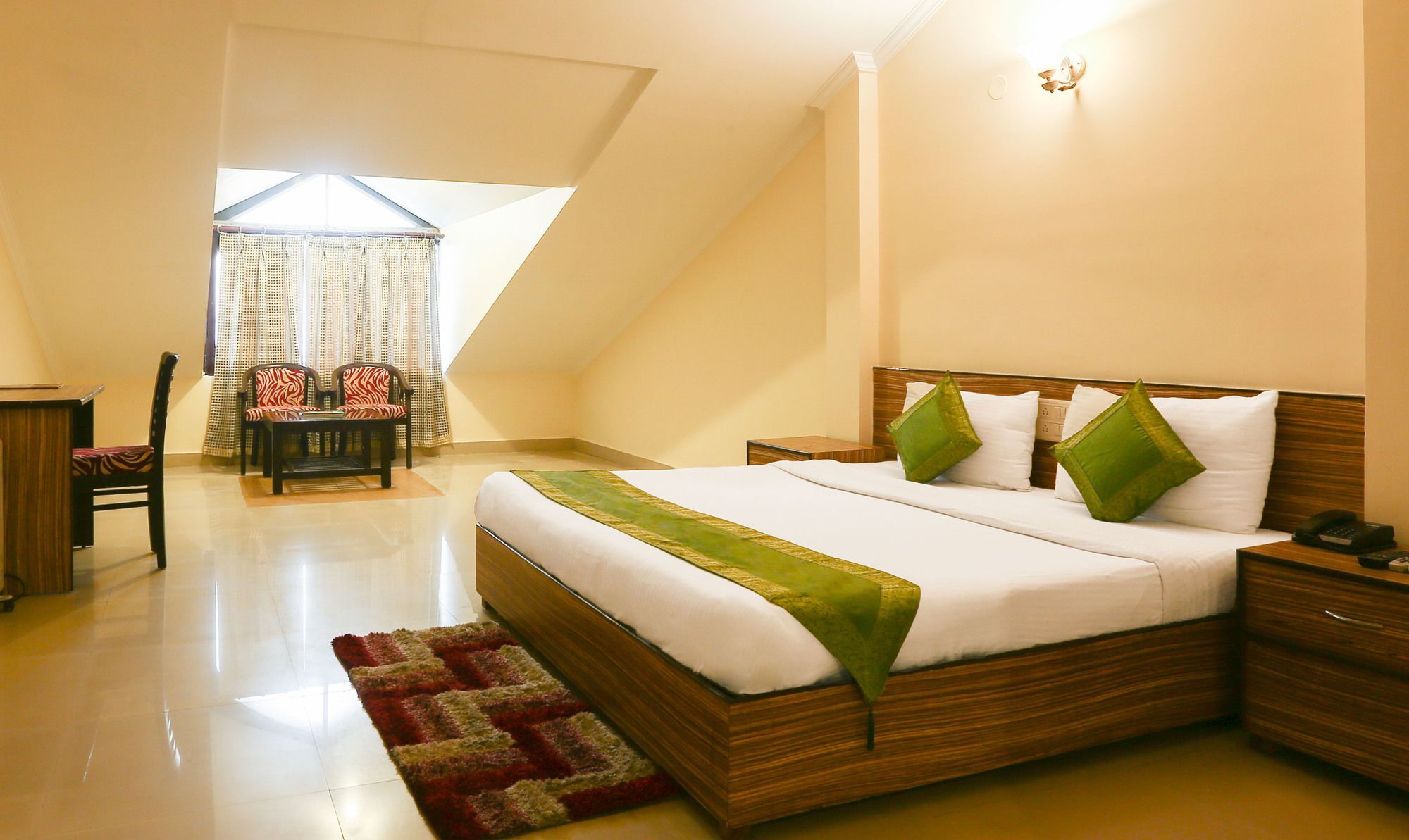 Hotel Treebo Trend Gk Conifer Dharamsala Zewnętrze zdjęcie