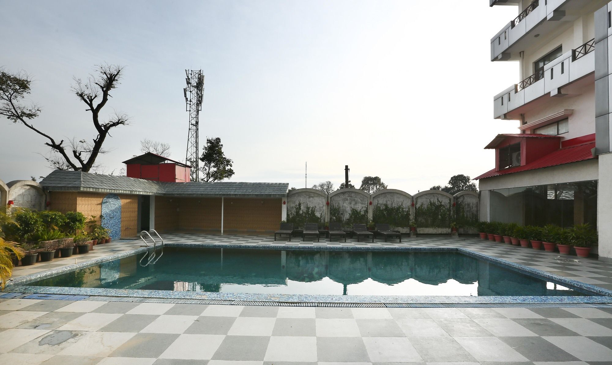 Hotel Treebo Trend Gk Conifer Dharamsala Zewnętrze zdjęcie