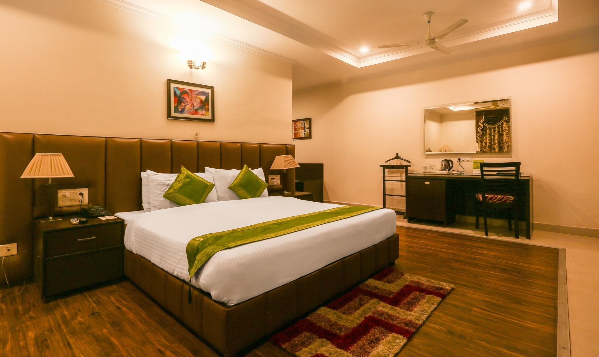 Hotel Treebo Trend Gk Conifer Dharamsala Zewnętrze zdjęcie
